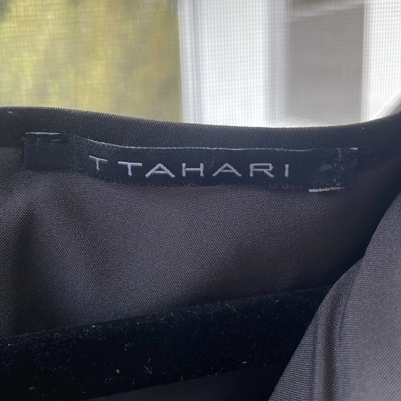 Tahari Keyhole Neck Fitted Sheath Dress - Picture 10 of 14